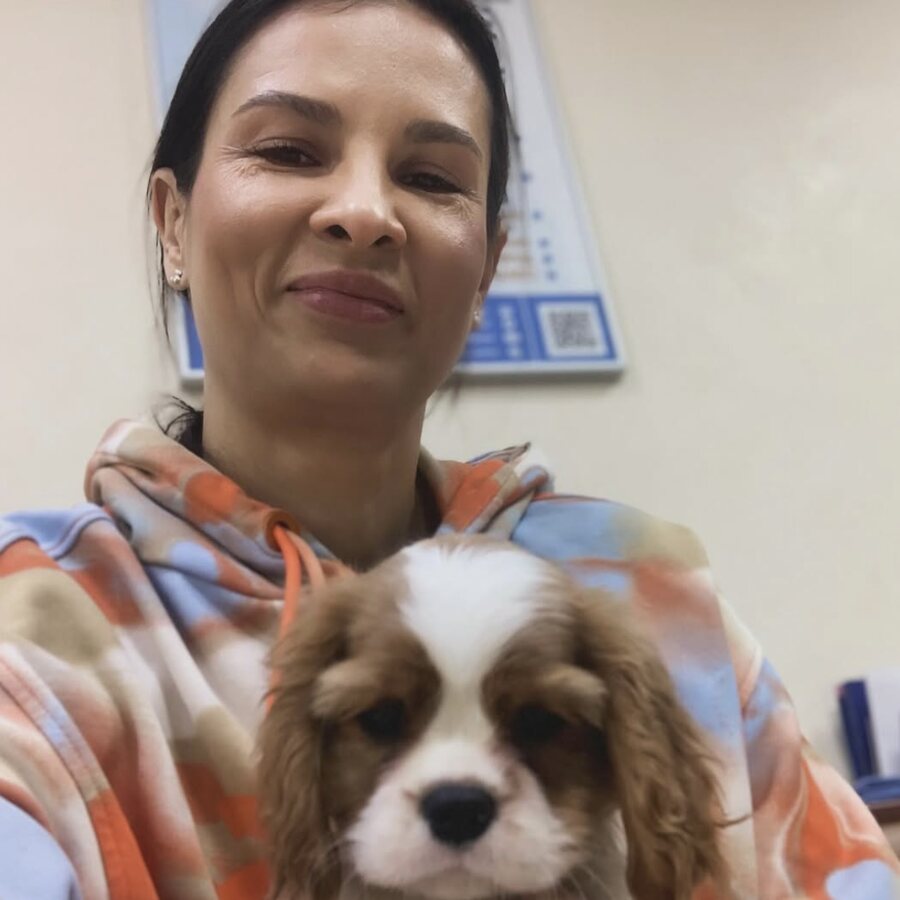 A family with their new puppy